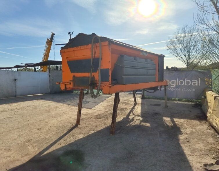 - GILETTA BRINE SALT SHAKER HF6040ID